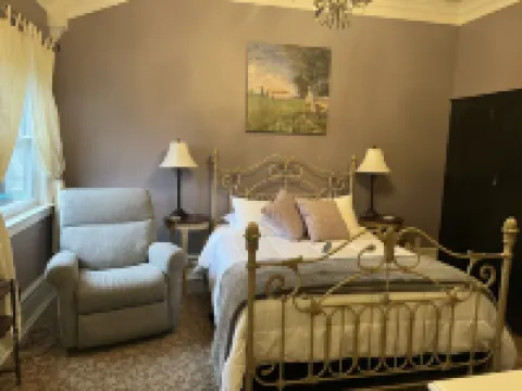 Abbey House Inn Hotels in Winters