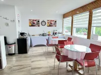 Motel 7 Inn & Suites فنادق في 