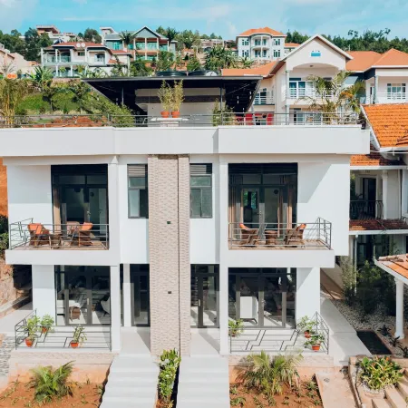 Rooftop View Apartment Rebero
