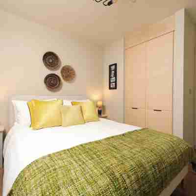 Stylish Flat with Sofa Bed in Malmesbury! Rooms