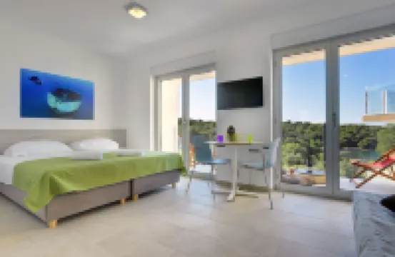 Premantura Resort - Hotel & Restaurant Отели в г. 