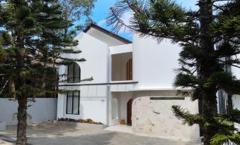 Sunshine City View Villa 6 Bedrooms with a Private Heated Swimming Pool