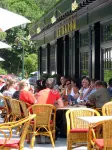 Le Baron Apartments - breakfast