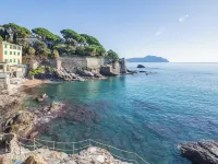 Green Home Seaside Parking  Wifi AC Genova Hotels in Nervi