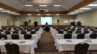 Cambria Pines Lodge