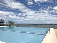 Sea Garden Resort Iloilo - Strand