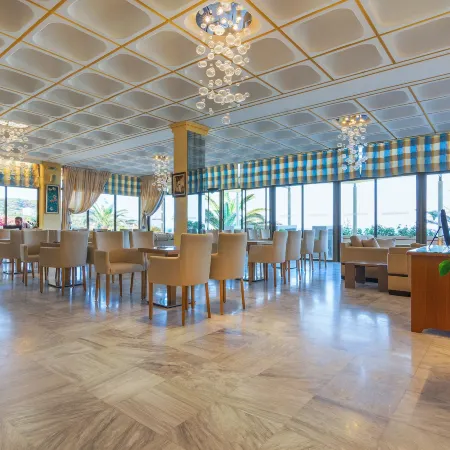 Golden Sand Hotel
