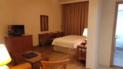 فندق نابوليون Hotels near Downtown Tree