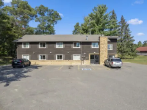 Pelican Lakes Motel Hotels in Breezy Point