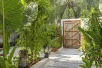Oasis Dhigurah Hotels in 