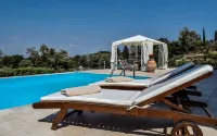 Villa Noulia With 4 Bedrooms and 2 Bathrooms - Villas