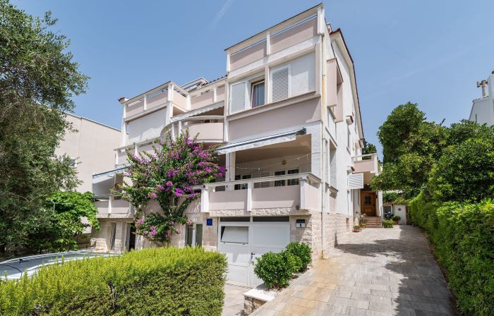 Cozy Apartment Branka with Nice Garden 5