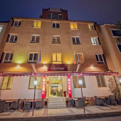 Victoria Hotel Hoteles cerca de Estadio Spartak