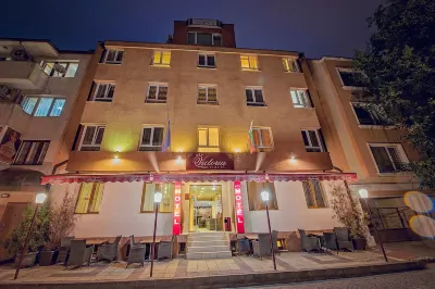 Victoria Hotel