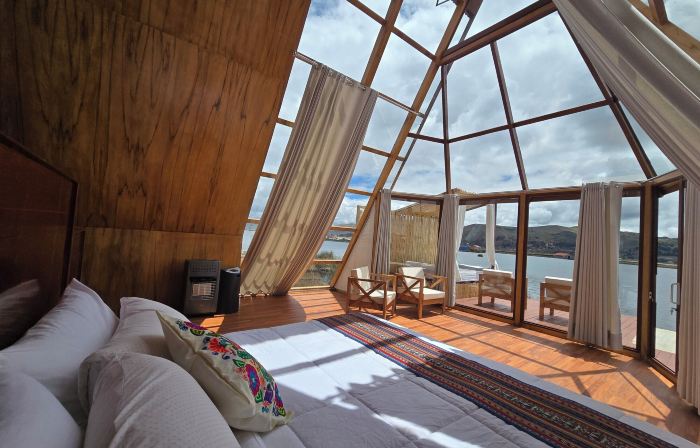秘魯的提提卡卡小屋