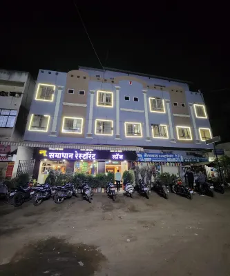 HOTEL NEW SAMADHAN Hotels near Narayanbaba Samadhi Mandir, Alephata, Rajuri