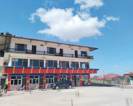 Hotel Himalaya View Hotels in Kempty Range