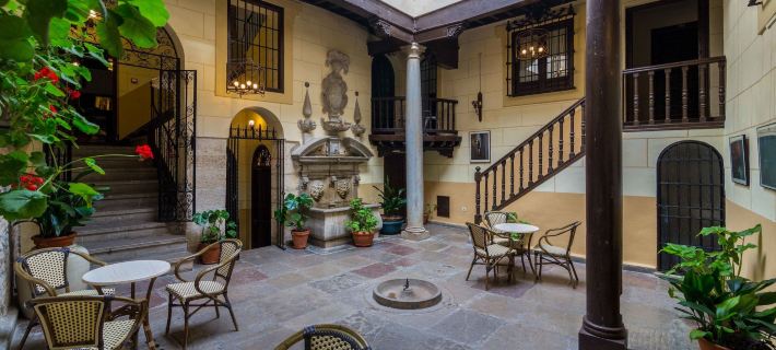Palacio de Mariana Pineda Hotels in Granada