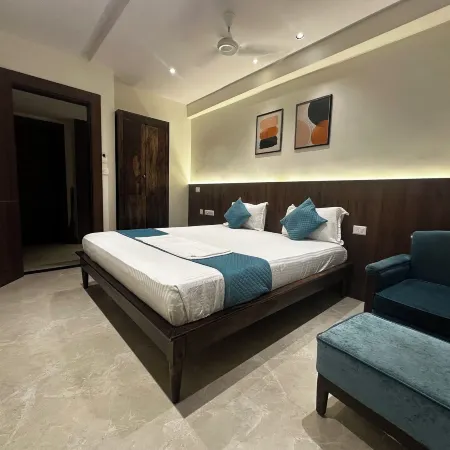 hotel emerald Отели рядом с достопримечательностью «Район Даба-Гарденс»