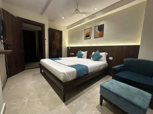 hotel emerald