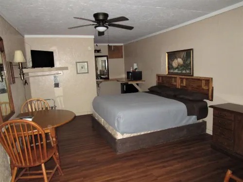 Suwannee River Rendezvous Hotel di Lafayette County