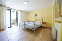 Camping RCN Le Moulin de la Pique Hôtels à : Belvès