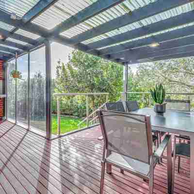 StayAU Gorgeous 5BR Pet Friendly BBQ Home Geelong Others