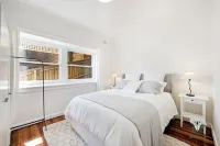 KozyGuru Kirribilli Opera House View 2 Bed Apt