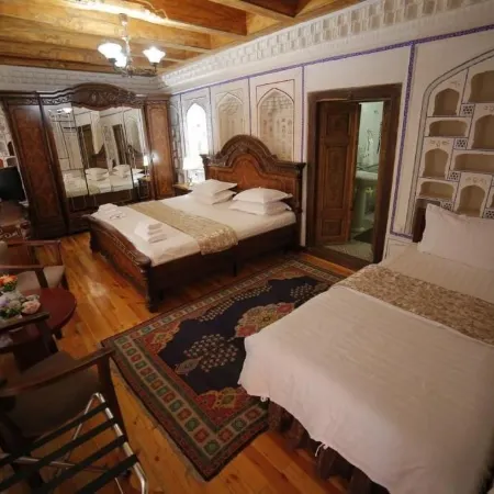 Kavsar Boutique Hotel Отели рядом с достопримечательностью «Памятник Ходже Насреддину»