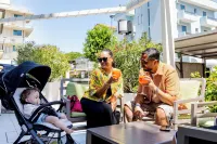 Hotel Kim Hotels in Marebello