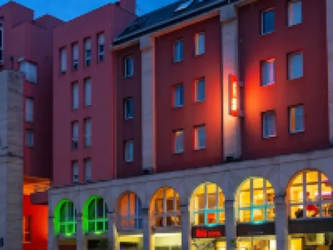 イビス エペルネー サントル ヴィル エペルネーのホテル