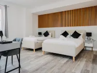 WNS Hotel Skylines Village 페컴 주변 호텔