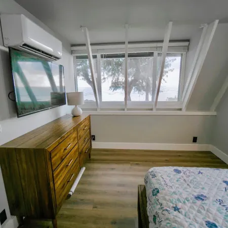 Magic North Shore Beach House 30 Day Rental