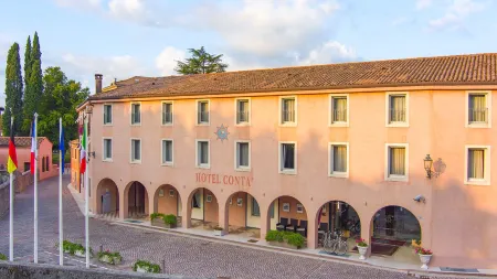 Hotel Contà Taste the Experience Отели в г. Рефронтоло