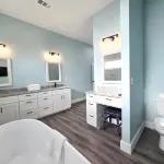 Waterfront! Location! Hot Tub, Arcade, Pool, Walk to Everything in Fulton