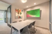 Mint House Dallas - Victory Park