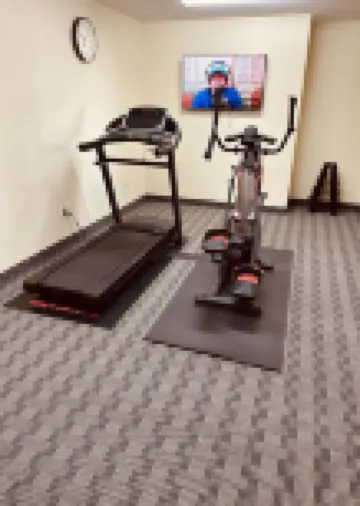 Aurora Park Inn & Suites