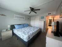 Beach front condo with ocean views and community pool. 2/2 on non drive beach. Hotel a New Smyrna Beach