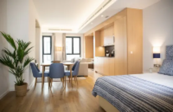 NQn Aparts & Suites Sevilla