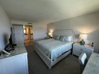 4th Floor Crescent Beach Condo Offering Full Unobstructed Gulf Views. Hotels in Siesta Key