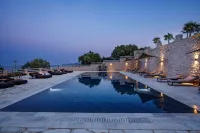 Quattro Suites - piscina