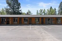 Lake Village Lodge - 주차장