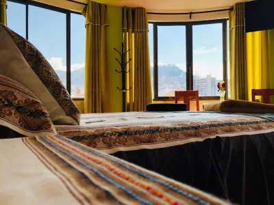 Hostal Iskanwaya Отели в г. 