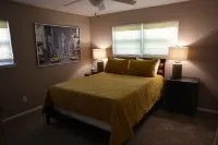 Spacious Mid-Century Modern 3BR 2BT