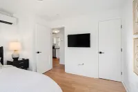 Charming 1-bedroom in welcoming Ardmore with WiFi, AC, washer/dryer in unit.
