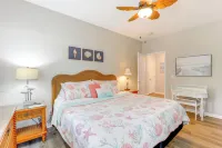 Savannah Shores Resort Condo < 2 Mi to Beach!