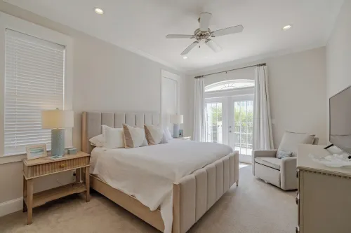 New Listing! Charming 4-bedroom Luxury home!