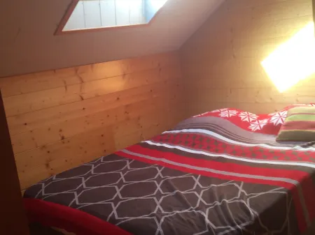 Duplex chalet 85 m2 3 bedrooms and mezzanine with lake view