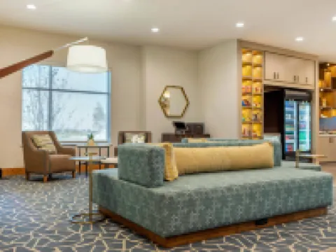 Cambria Hotel Davenport Quad Cities Hotels in Bettendorf