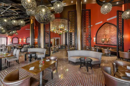 Royalton CHIC Antigua, An Autograph Collection All-Inclusive Resort - Adults Only Отели в г. Las Lagunas de Nisibon